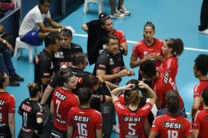 “A gente tem que saber sair dessas adaptações…” aponta Dani Lins após eliminação do SESI Bauru na Superliga feminina de vôlei