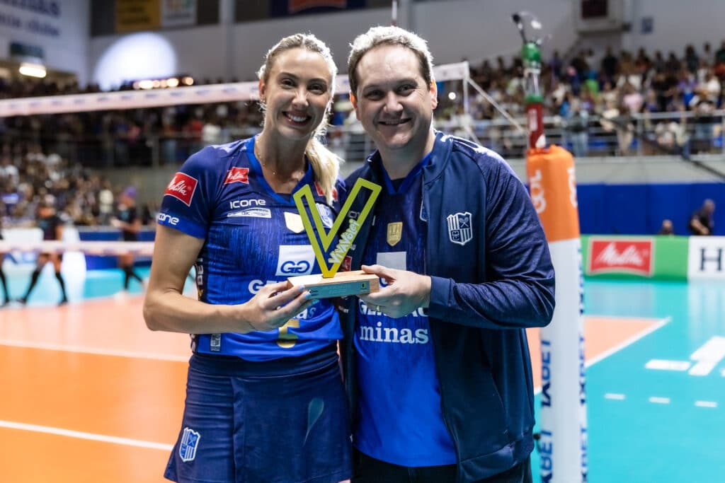 “A gente vem se superando”, Pri Daroit destaca a força do Minas após vaga na final da Superliga