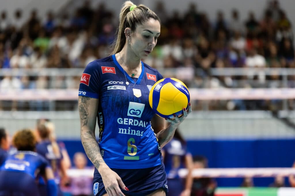 “A gente veio preparada para um jogo duro”, Thaísa Daher fala sobre a classificação para final da Superliga