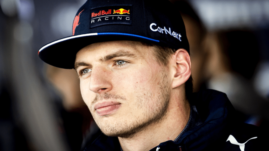Verstappen dispara contra mudanças na F1: “Não ficarei aqui por muito tempo”