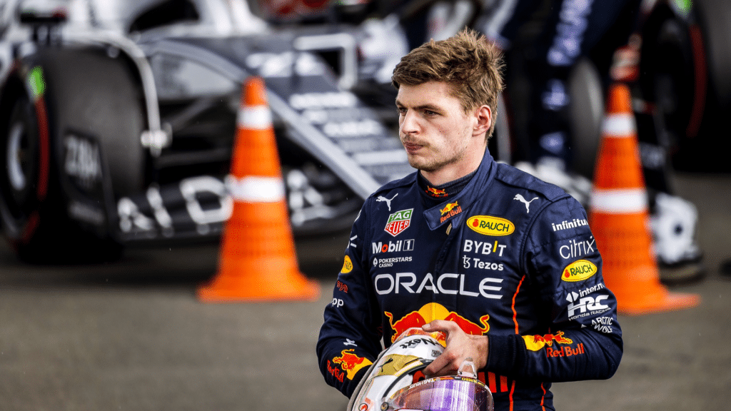 Verstappen dispara contra mudanças na F1: “Não ficarei aqui por muito tempo”