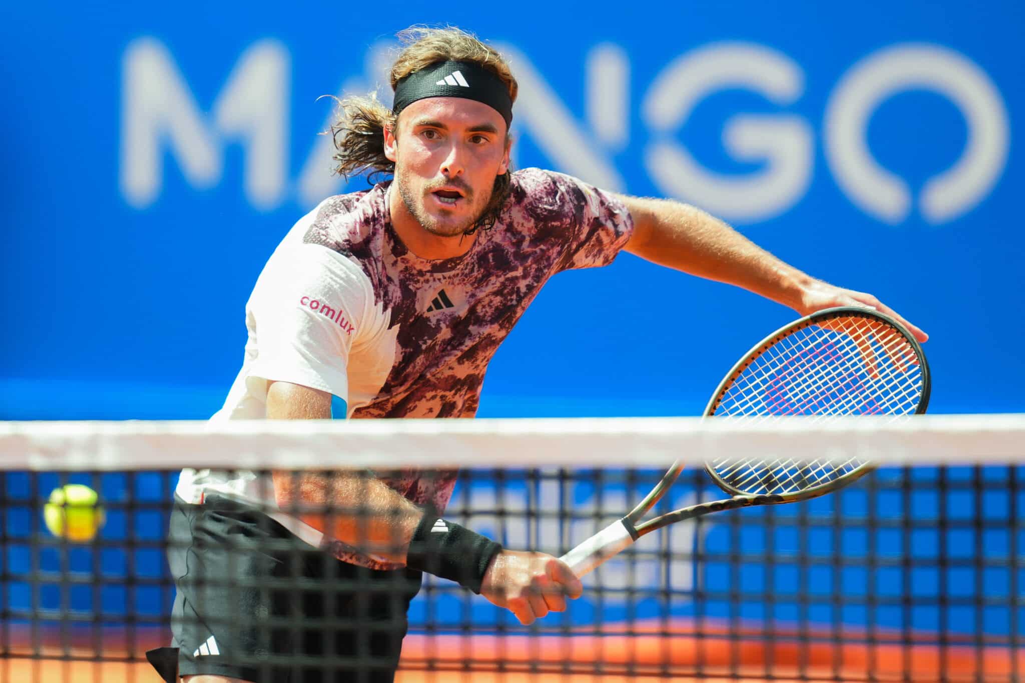 “Está sendo um grande obstáculo para mim”; Tsitsipas comenta sobre rivalidade com Alcaraz