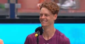 Sinner zoa Medvedev em premiação do Masters 1000 de Miami; assista