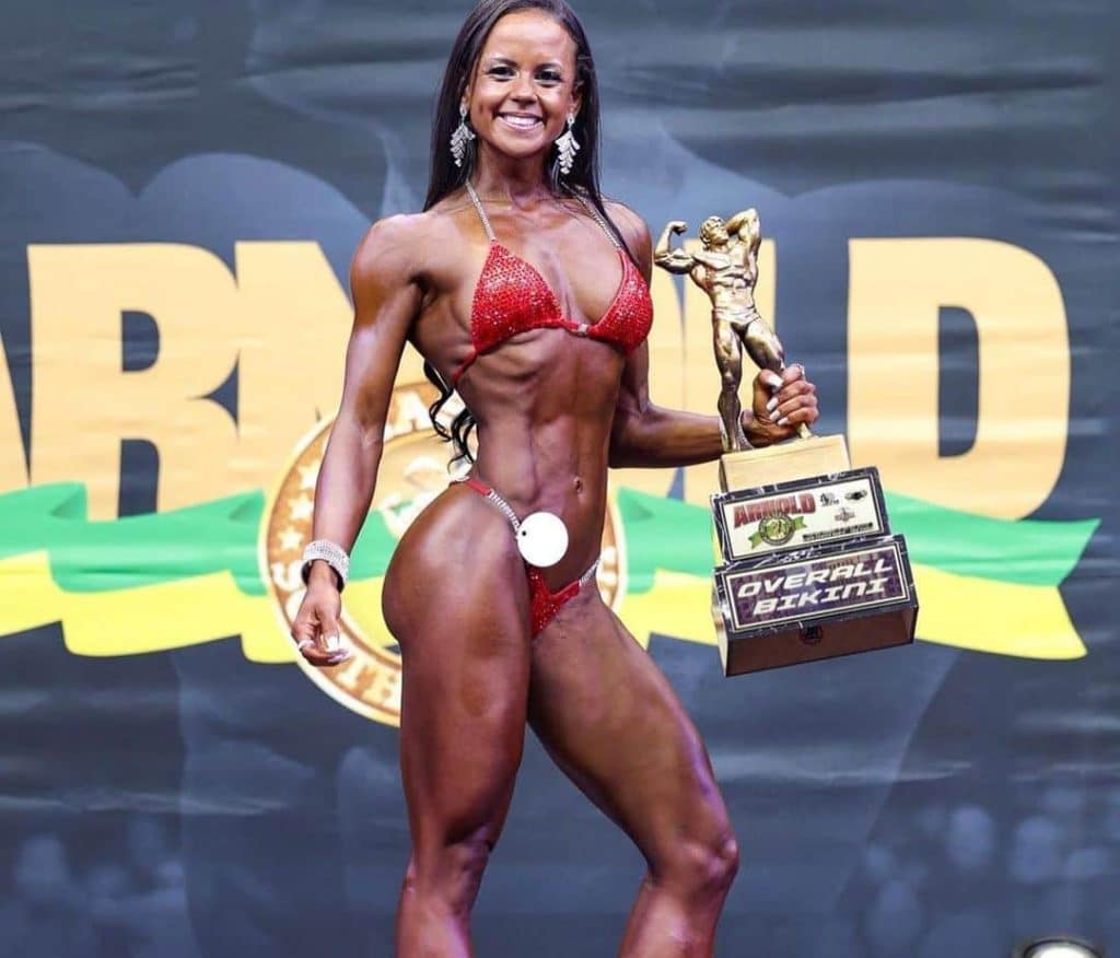 Luciana Santos declara quais são seus próximos shows na Bikini Pro - Entrevista