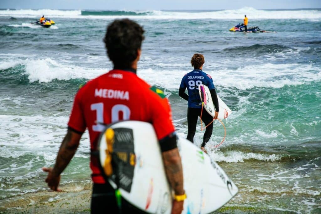 “Adoro competir contra esses caras“: Gabriel Medina exalta rivalidades no Surf
