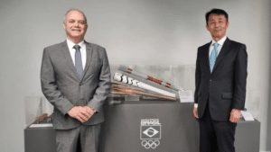 COB e embaixador do Japão apoiam badminton brasileiro; CBBd recebe doações