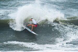 Com brasileiros em ação, Mundial de Surf ISA 2023 começa na próxima semana
