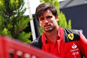 F1: Sainz afirma que é pior a Ferrari não lutar por vitórias do que estar em P4 na classificação