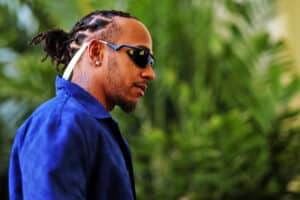 Em curvas colombianas: Hamilton é flagrado com estrela latina; veja quem é