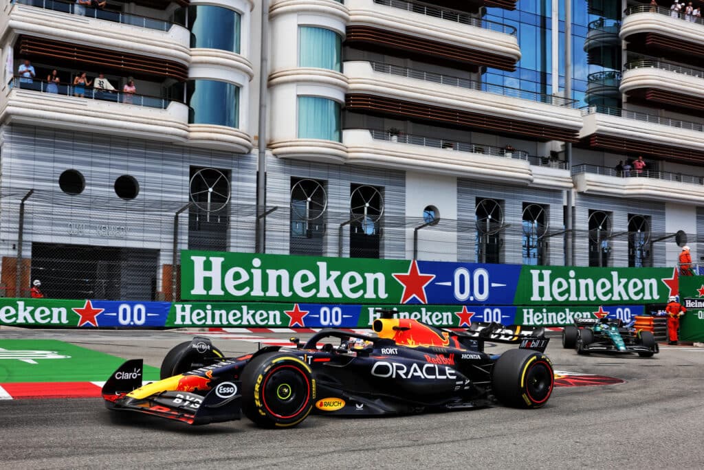 “Não estou tão preocupado com isso”, disse Verstappen