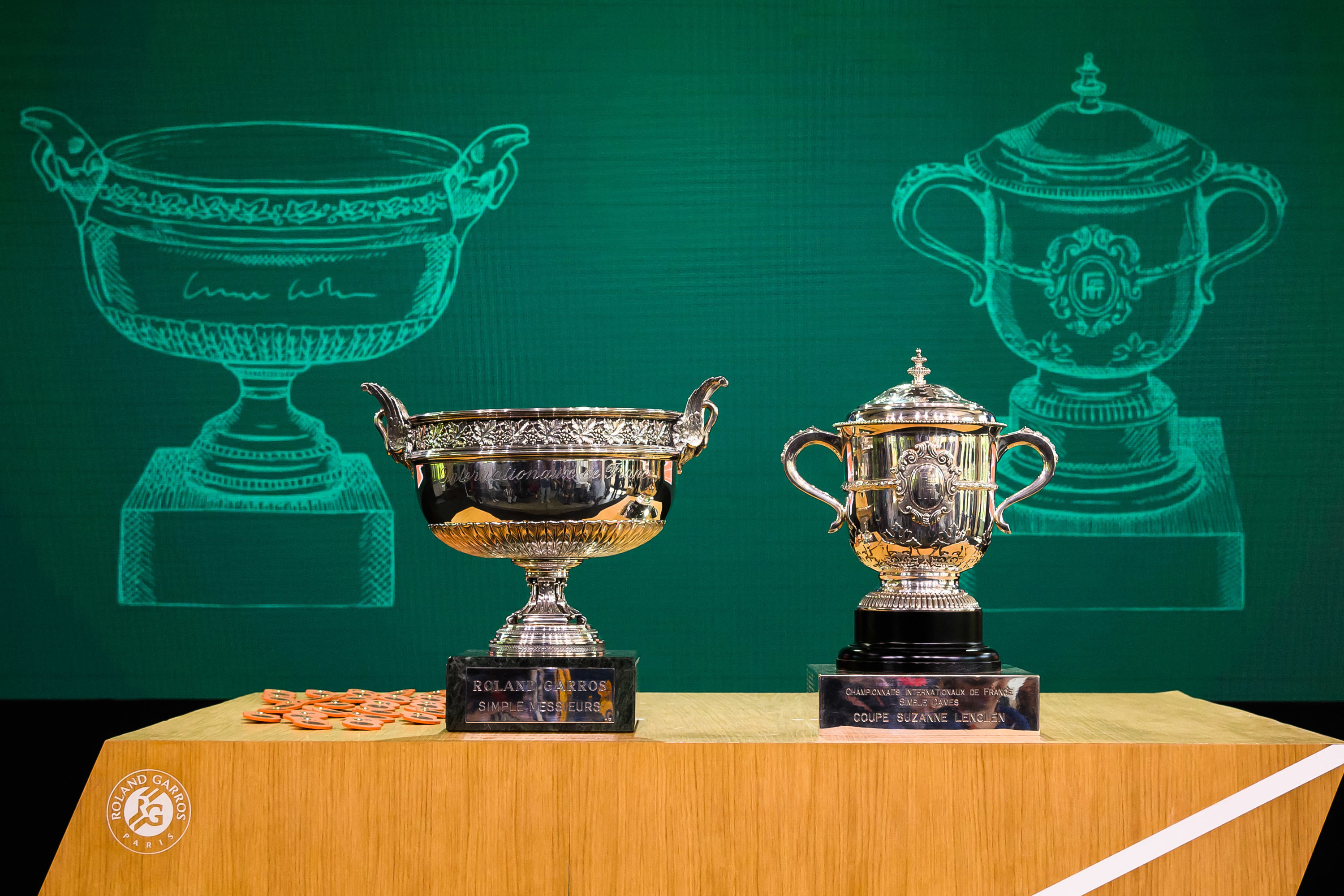 Conheça os tenistas que nomeiam os troféus de Roland-Garros