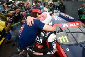 Após vencer em Tarumã, Rubens Barrichello dedica vitória ao filho: “Eu só tenho gratidão”