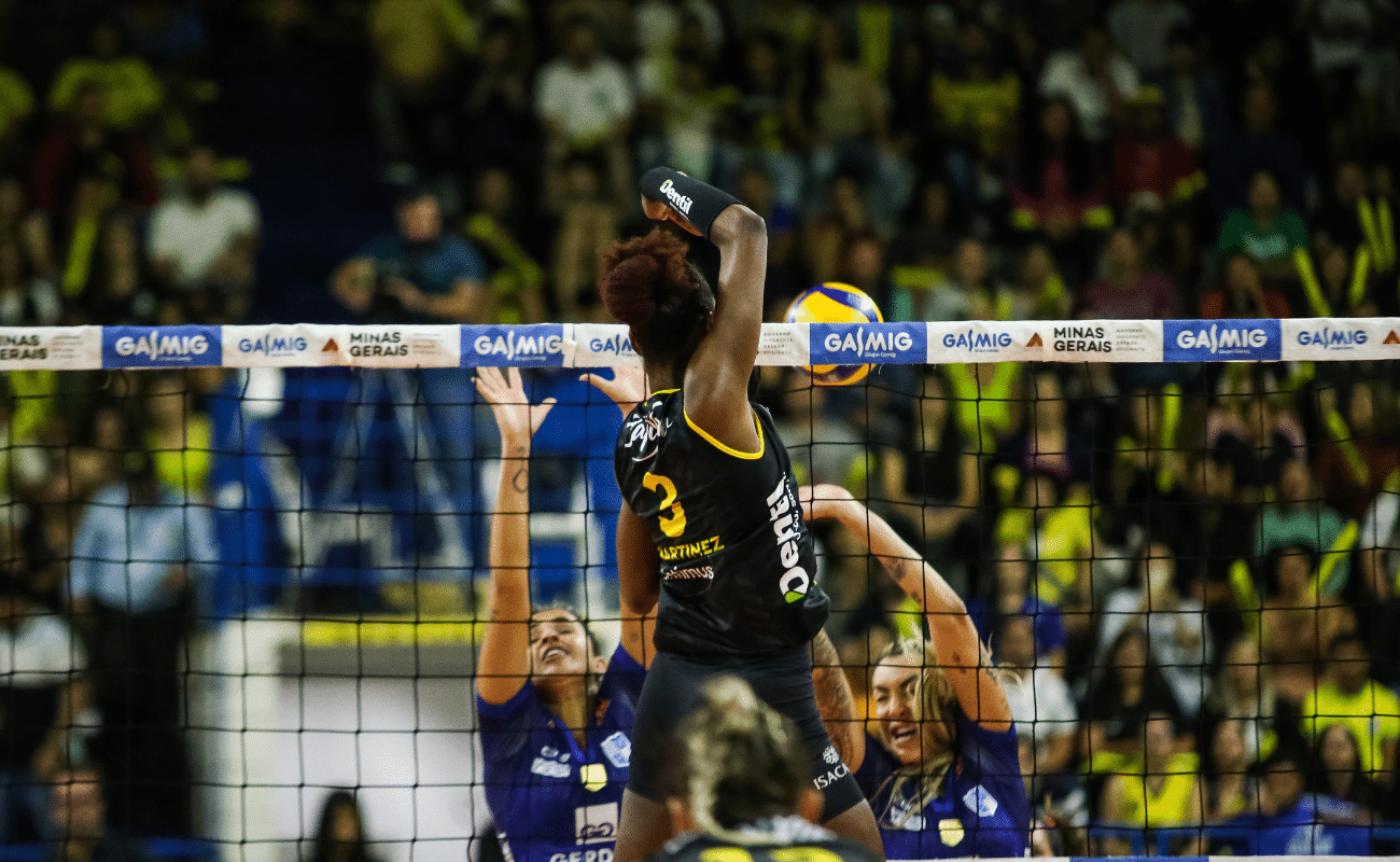 Carrasco! Dentil/Praia Clube vence Gerdau Minas na final do Sul-Americano Feminino de Clubes 2023
