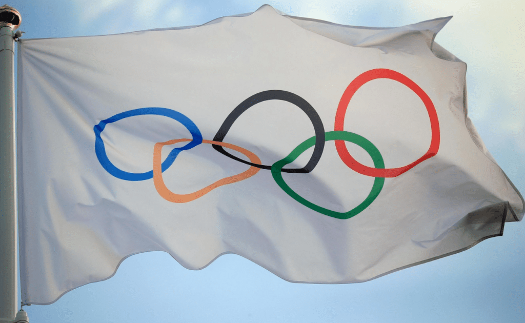 Paris 2024 quer tirar sem-tetos durante as Olimpíadas; políticos locais criticam