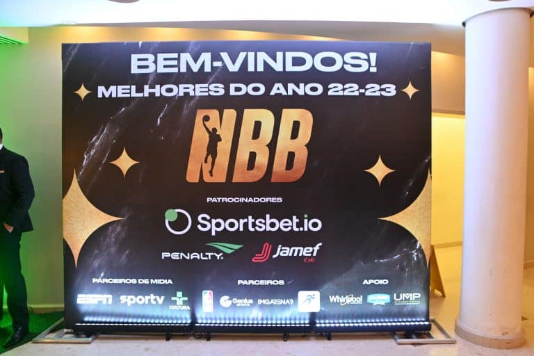 Acertou? Zé Boquinha escolhe os melhores do NBB 15