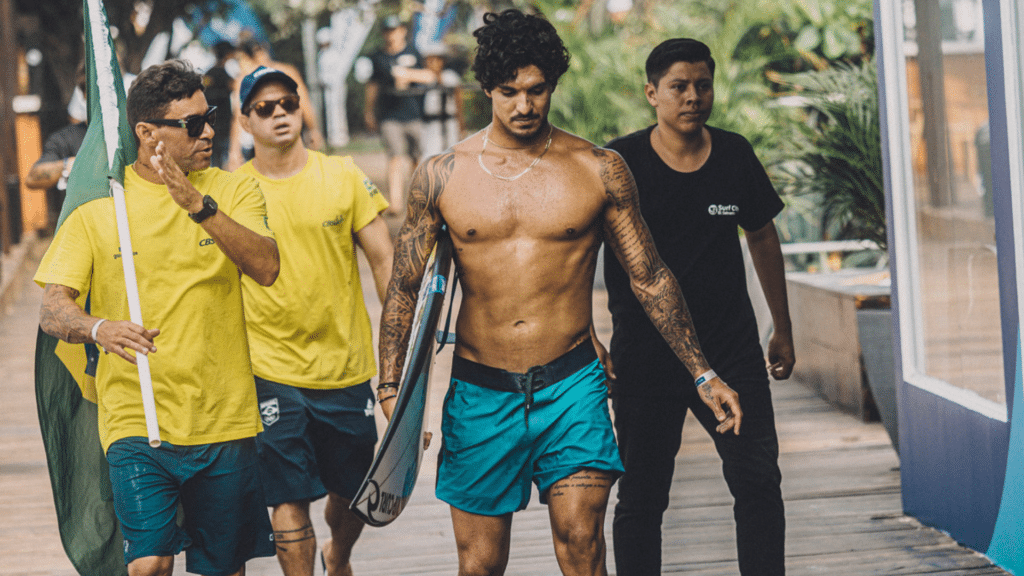 Gabriel Medina desiste de competição em El Salvador: