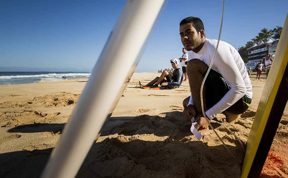 História de surfista brasileiro com deficiência visual vai ganhar documentário