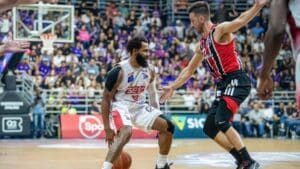 São Paulo deita no último quarto e força quinto jogo contra o Franca