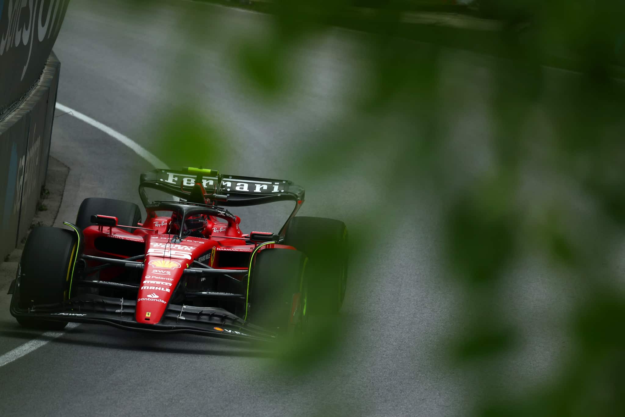 Sainz acredita que Ferrari está na direção certa