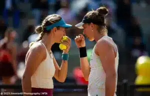 Bia Haddad joga bem, mas é eliminada nas duplas de Roland-Garros