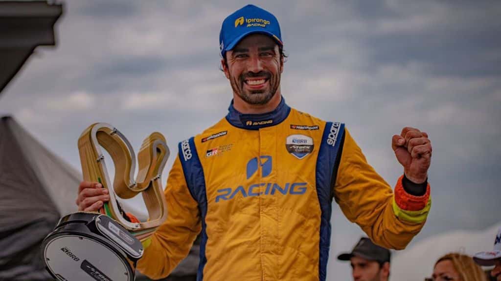 Piloto da Stock Car destaca briga pela liderança e mística de Interlagos