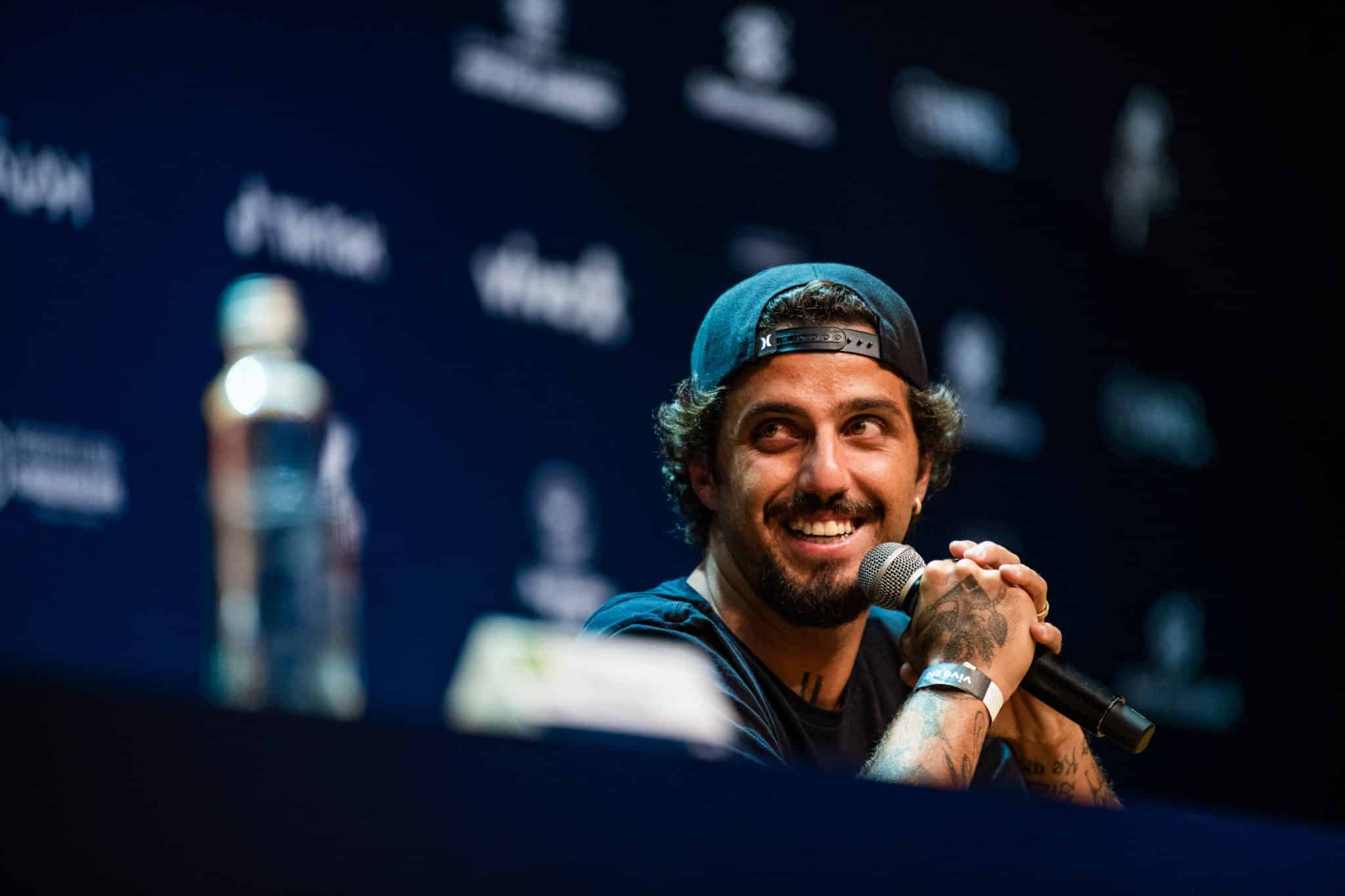 Teco revela viagem marcada de Filipe Toledo para treinos no Taiti: “Ele quer se…”
