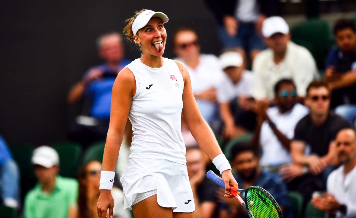 Nem a chuva para! Bia Haddad avança em Wimbledon