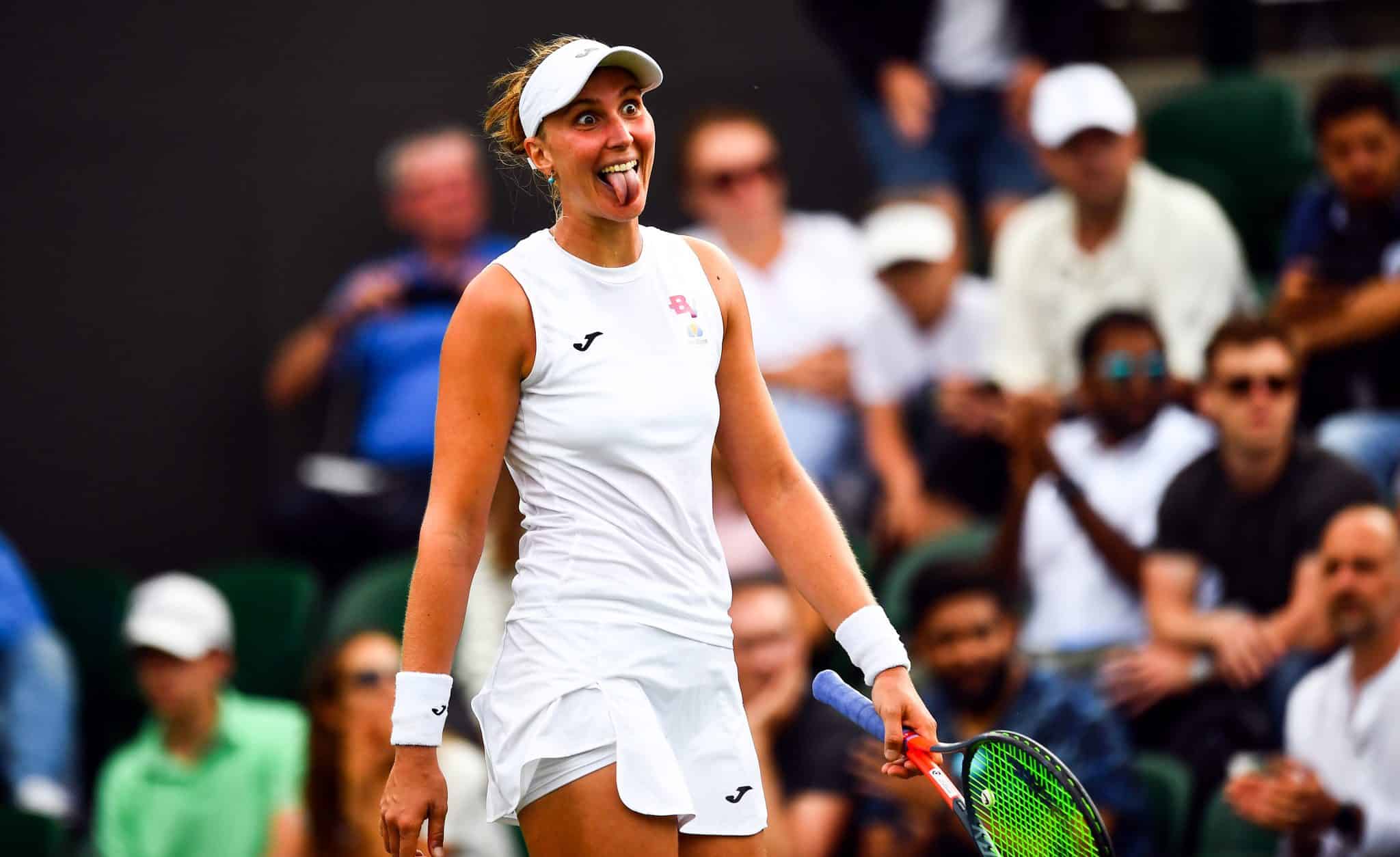 Nem a chuva para! Bia Haddad avança em Wimbledon
