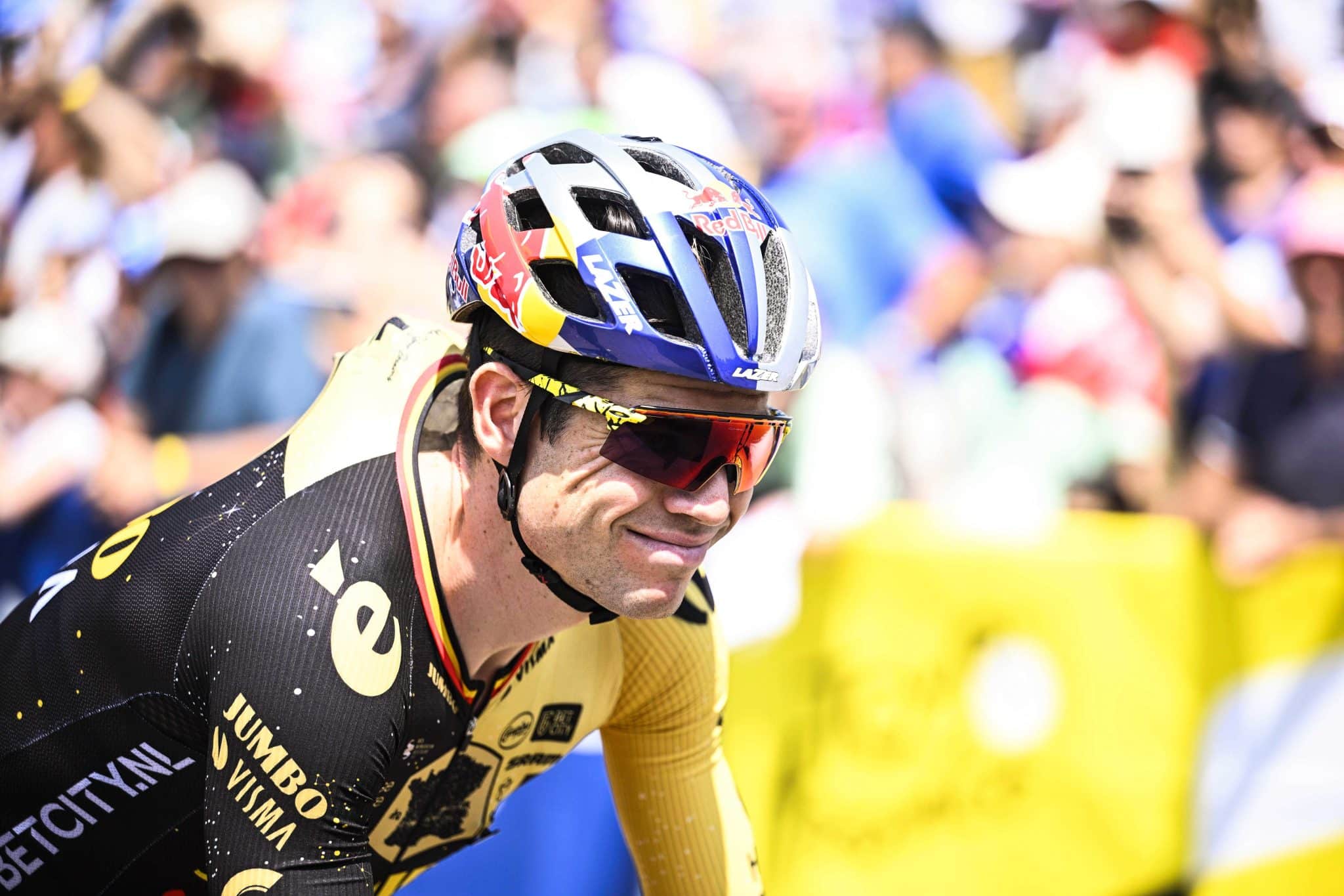 Acalmou os animos? Van Aert encerra discussão no Tour de France