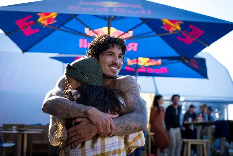 Gabriel Medina consegue 8.60 de nota e crava ida para as quartas de finais