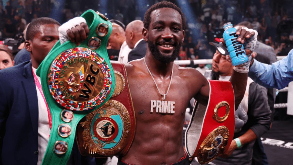 Terence Crawford faz história ao arrancar invencibilidade de Spence