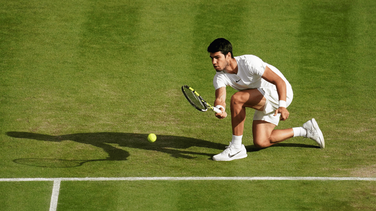 Alcaraz confirma favoritismo e obtém melhor registro em Wimbledon