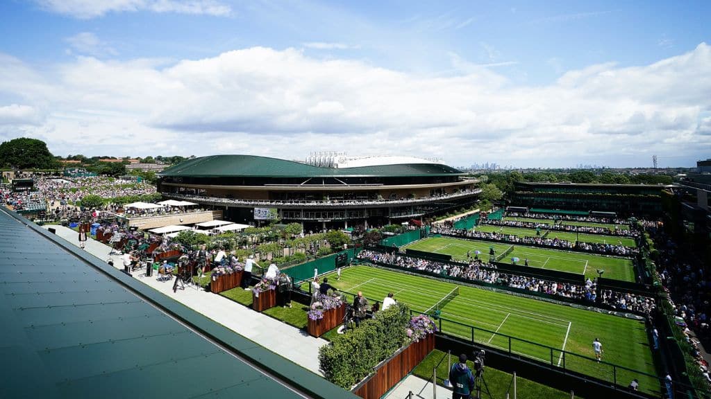 Wimbledon inova e testa tecnologia que aproxima fãs com deficiência visual