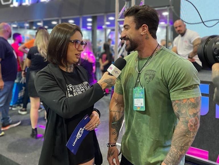 B&aacute;rbara entrevistando Diogo Basaglia, da Under Labz, um dos maiores nomes da Men's Physique.