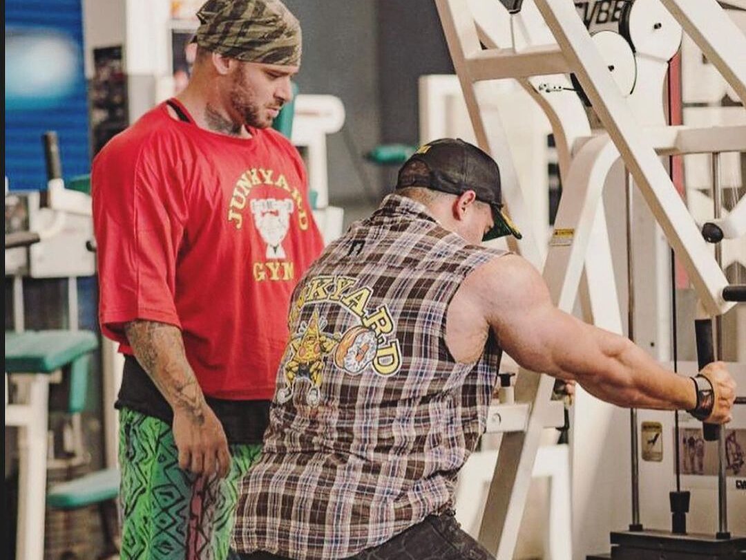 Rux: s&oacute;cios revelam planos para a marca de roupa de fisiculturista