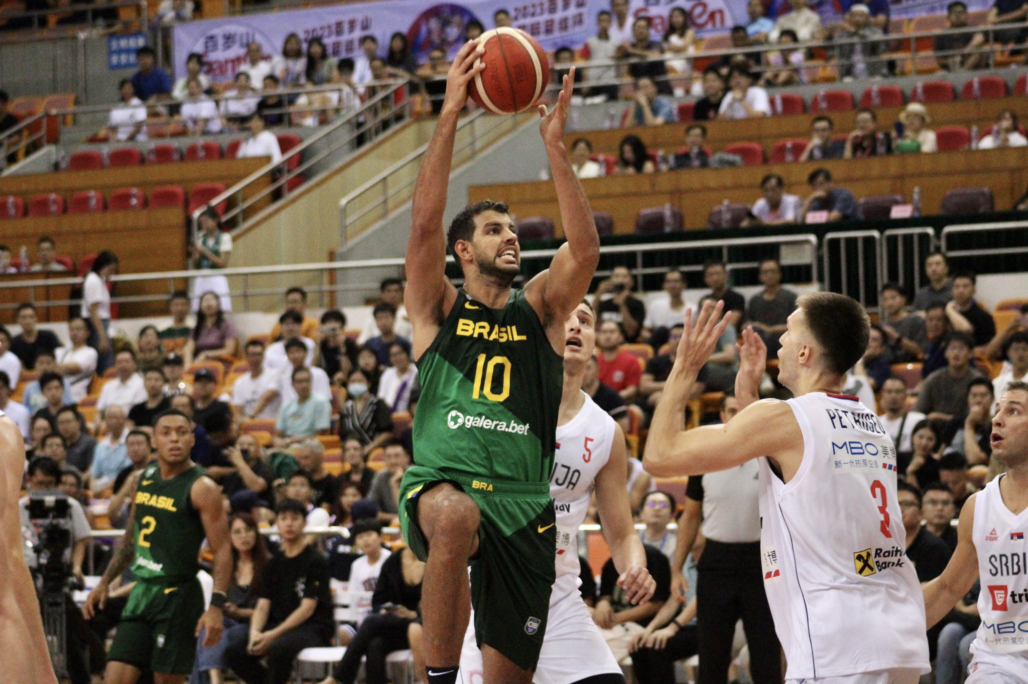 Brasil encerra preparação para Copa do Mundo de Basquete com saldo positivo, mas alerta