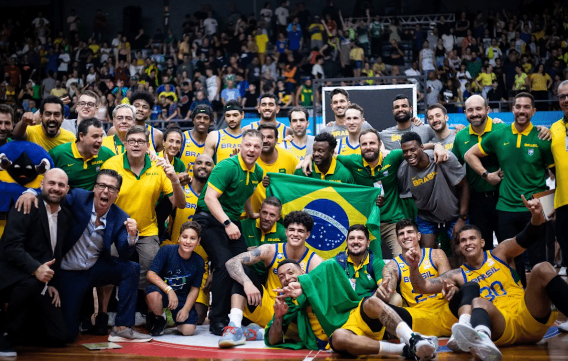 Astro da Seleção Brasileira se lesiona e preocupa para a Copa do Mundo
