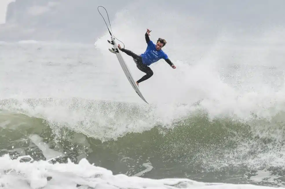 Sophia Medina é campeã do Corona Dream Tour Floripa