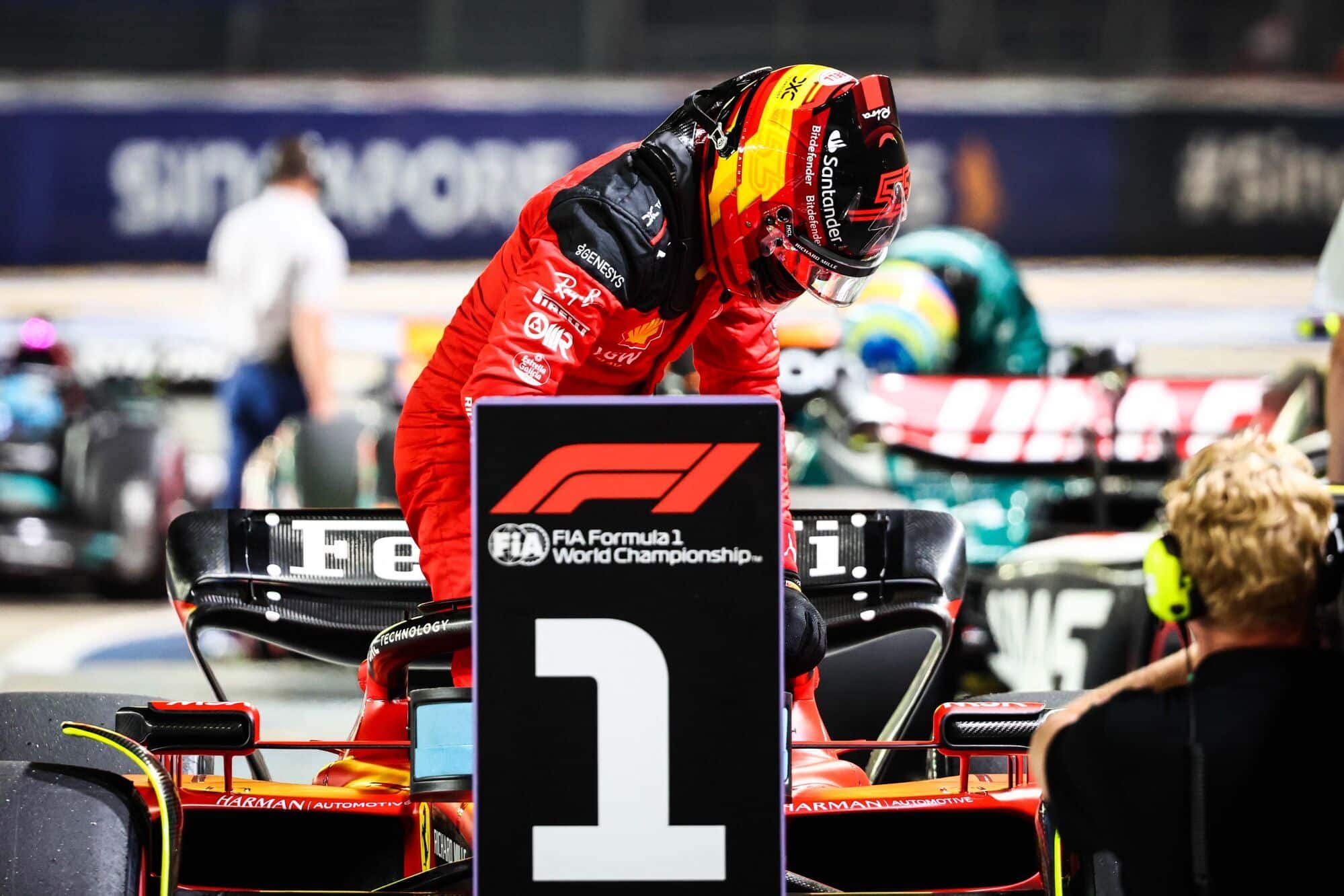 Carlos Sainz vence o GP de Singapura e quebra sequência da Red Bull