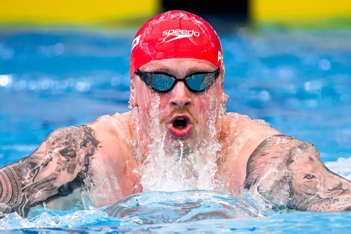 Adam Peaty, medalhista Olímpico, leva pontos após brigar com colega de seleção