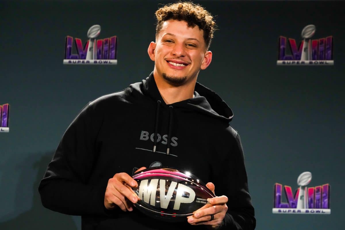 Patrick Mahomes: biografia, recordes e estatísticas na NFL