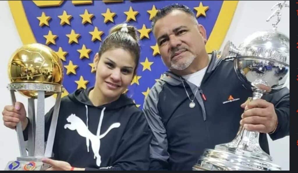Morre treinador de boxe enquanto acompanhava luta de esposa