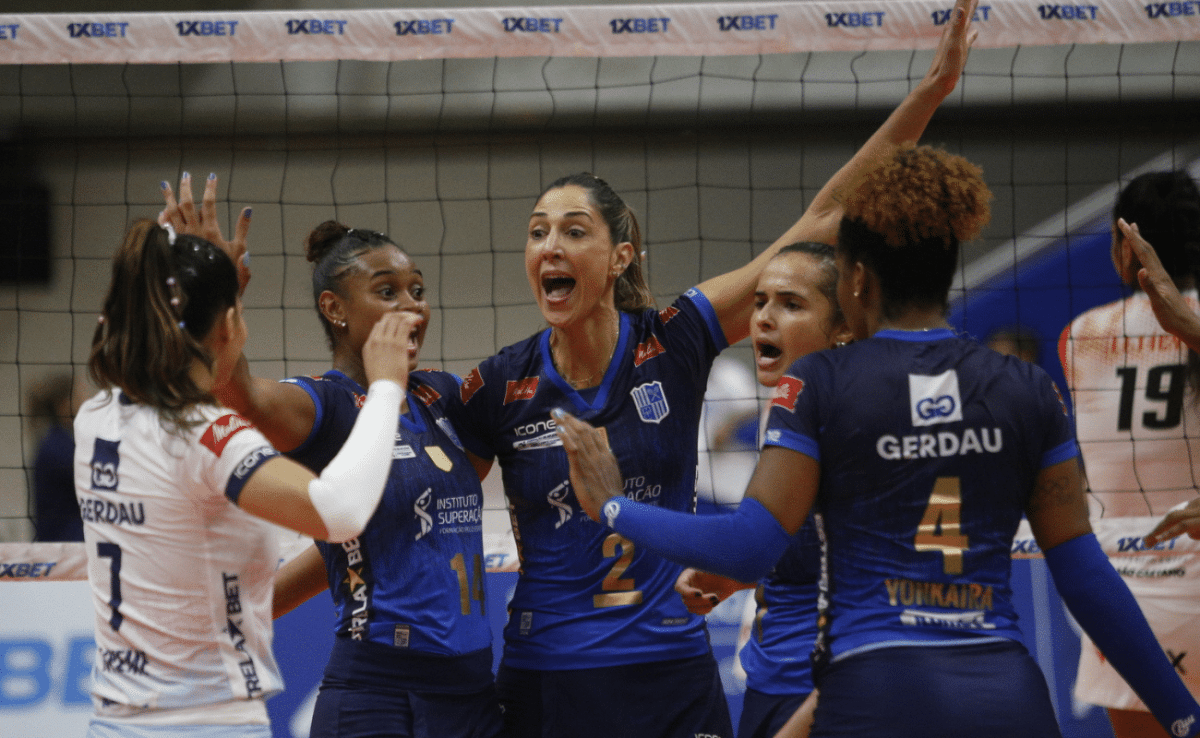Carol Gattaz explica derrotas da Seleção Brasileira de vôlei