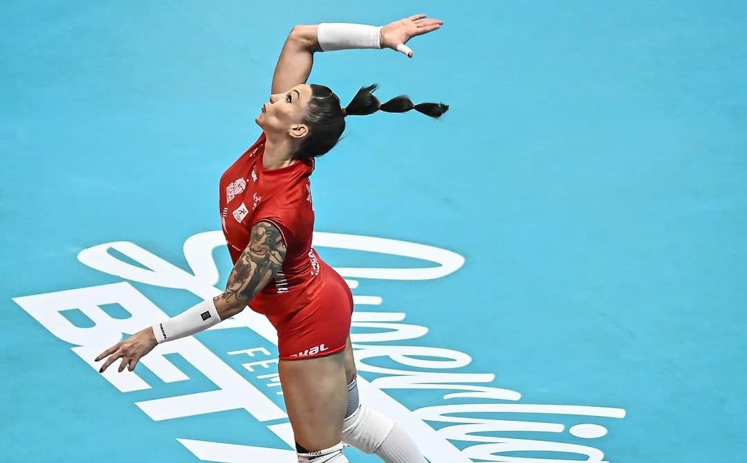 Tiffany jogando pelo Osasco durante a temporada 2023 (Reprodução/Osasco)