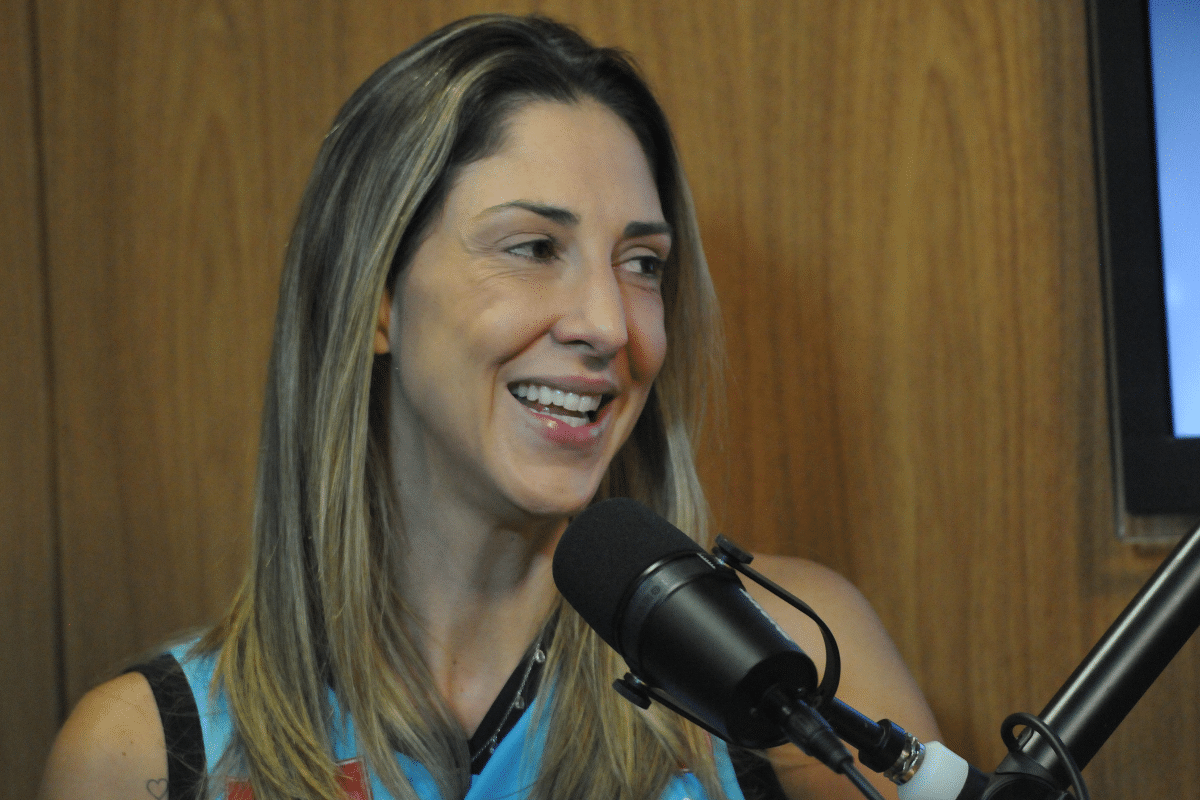(Divulgação/Gladyston Rodrigues/EM/D.A Press) Carol Gattaz passa por vários tópicos sobre esporte e vida no podcast No Ataque