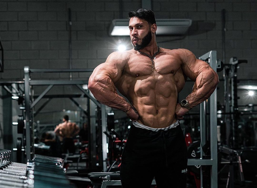 FÍSICO DE CAMPEÃO! Renato Cariani fala sobre brasileiro da Classic