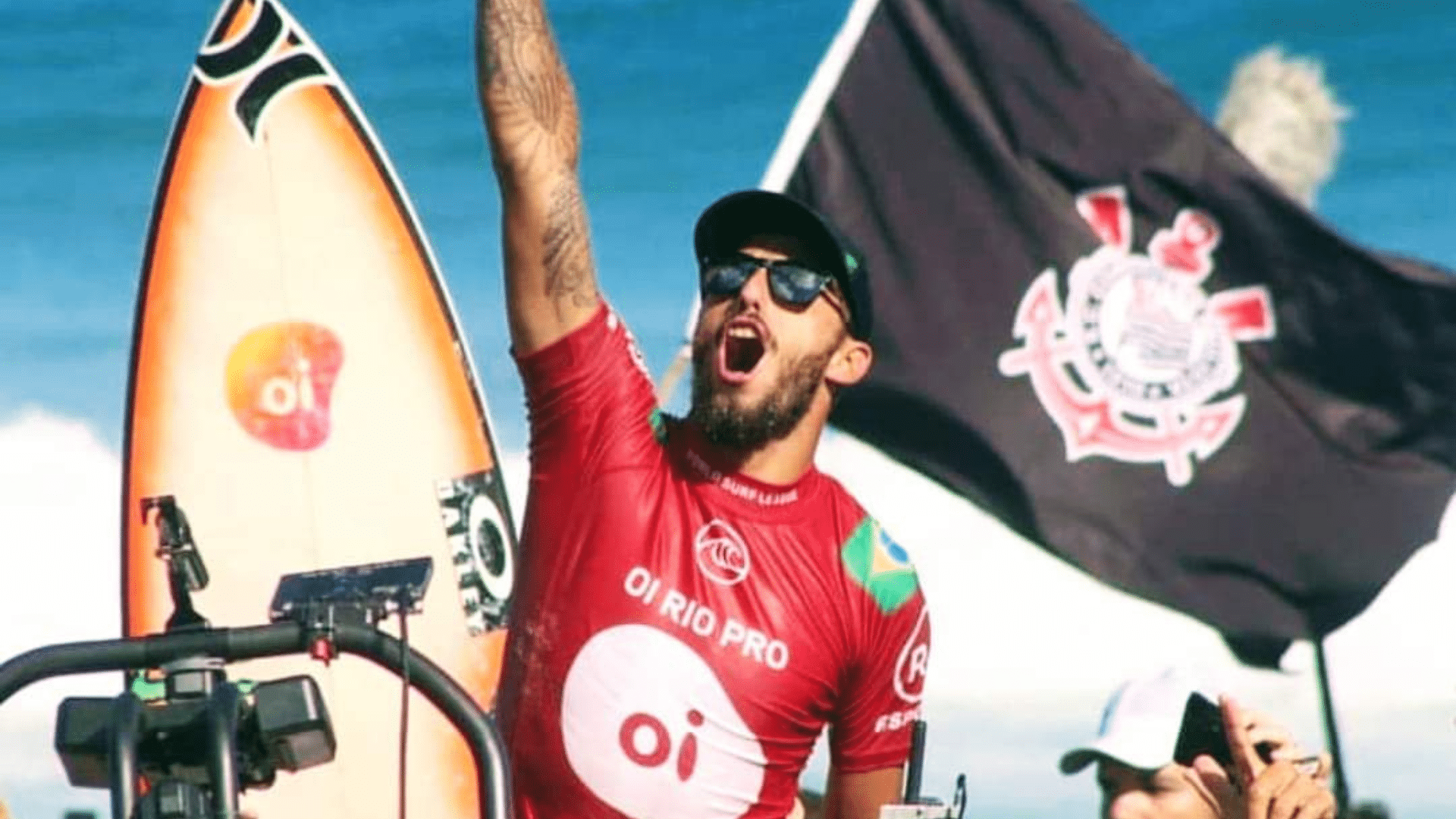Corinthians? Filipe Toledo revela o motivo de usar o número 77