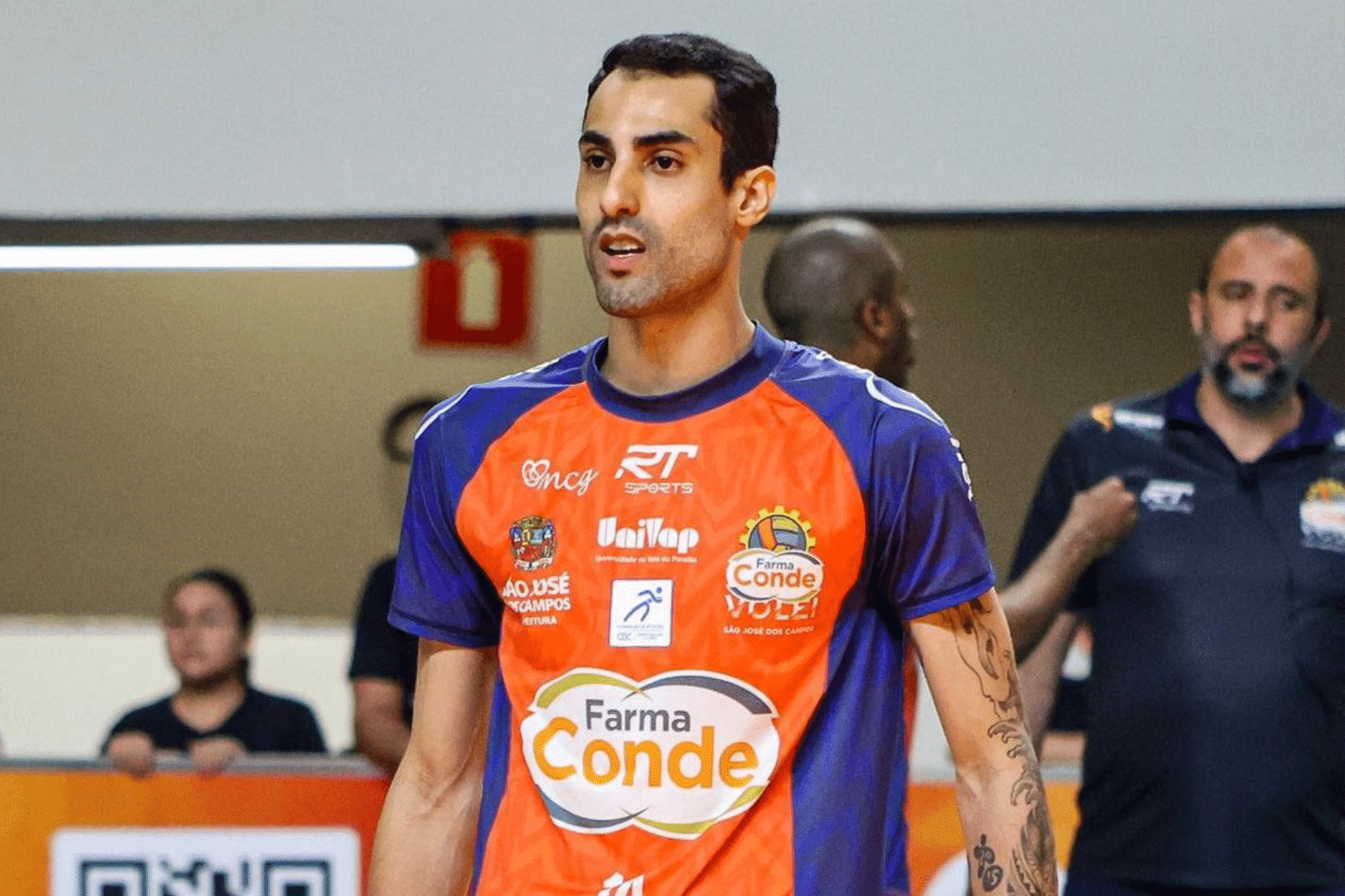 Transferência de Douglas Souza faz os fãs de vôlei e a torcida do Cruzeiro ferver