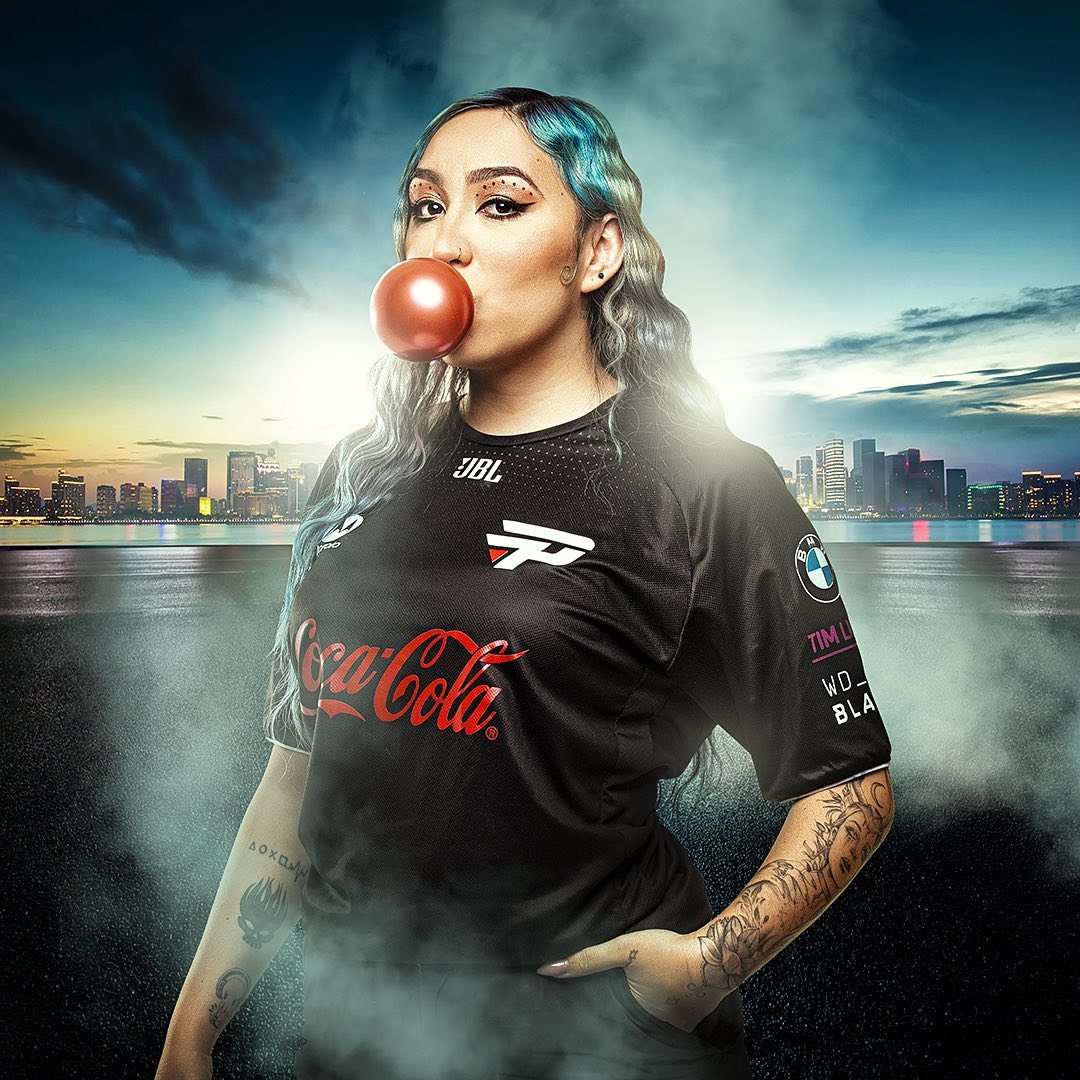 Gabi Iogi comenta cenário tóxico para mulheres nos games