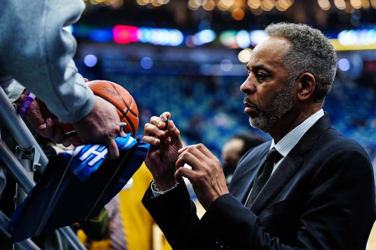 Tudo sobre Charlotte Hornets [2024]: hist&oacute;ria, recordes, curiosidades e elenco